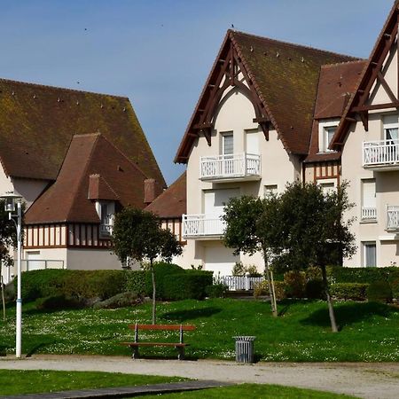 Triplex Avec Jardinet - Wifi - A 400M De La Plage Courseulles-sur-Mer Zewnętrze zdjęcie