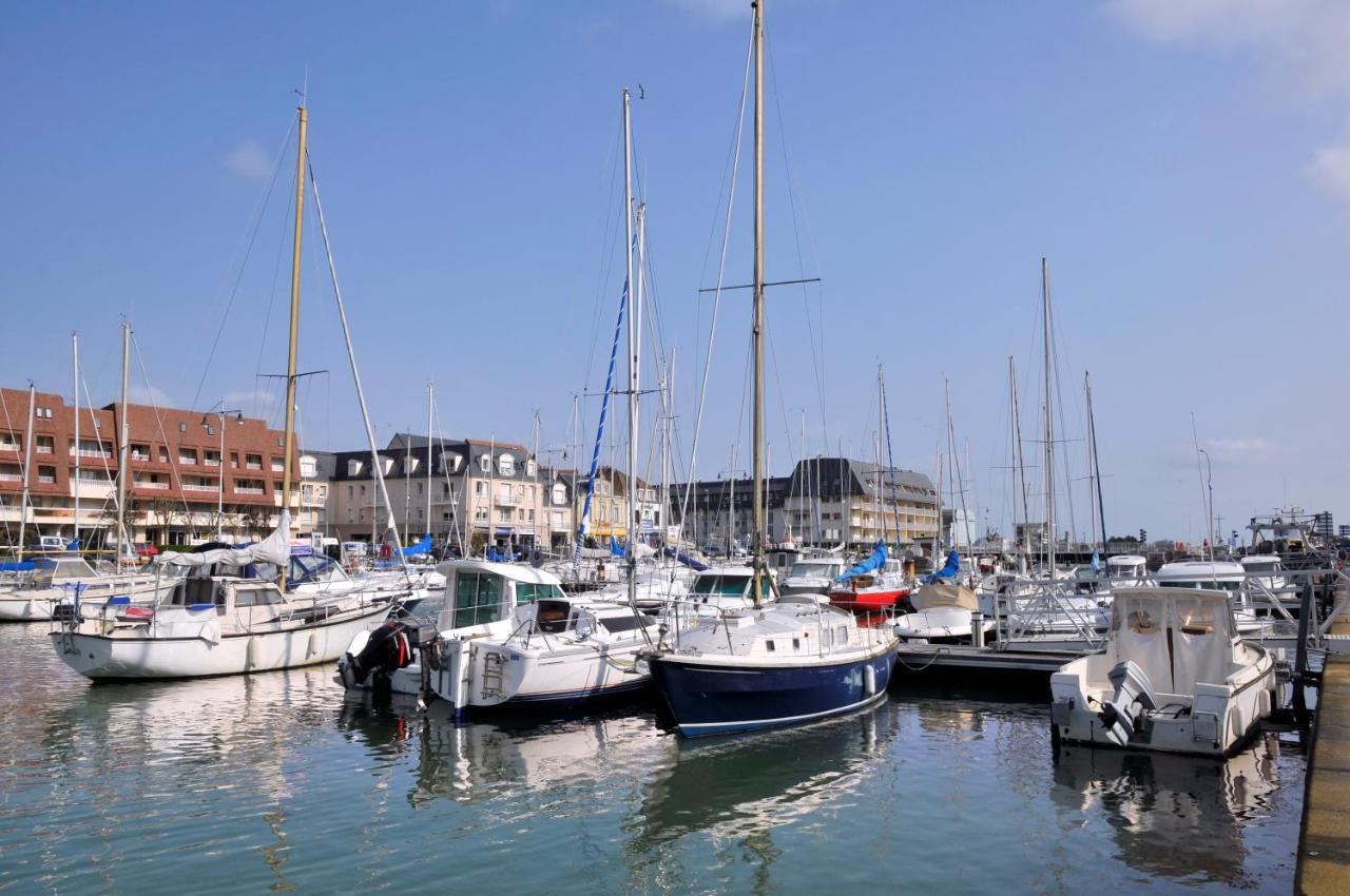 Triplex Avec Jardinet - Wifi - A 400M De La Plage Courseulles-sur-Mer Zewnętrze zdjęcie